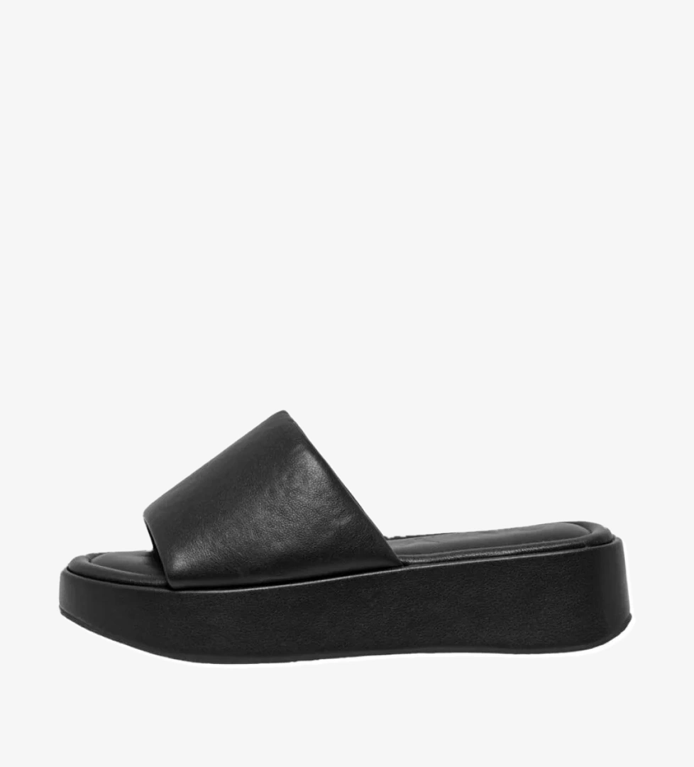 Siyah Kadın Terlik 15288131