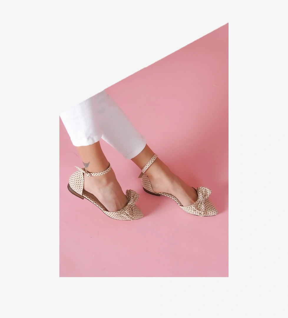 Misty Bej Puantiyeli Bilekten Bantlı Sivri Burun Günlük Babet