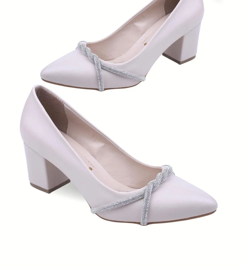 450 Kadın Günlük 6 cm Topuklu Cilt Ayakkabı