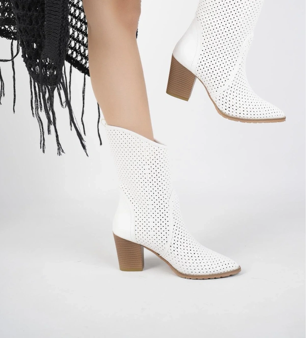 İndiana Garantili Kadın Lazer Kesim Şık Tarz ve Rahat Kovboy Yazlık Bot