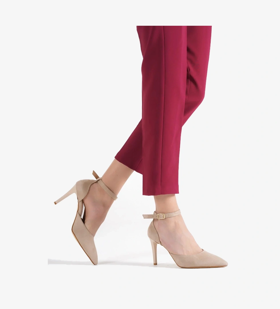 Modabuymuş Lopez Karışık Süet Ten Rengi Stiletto Bilekten Bantlı Topuklu Ayakkabı model görseli