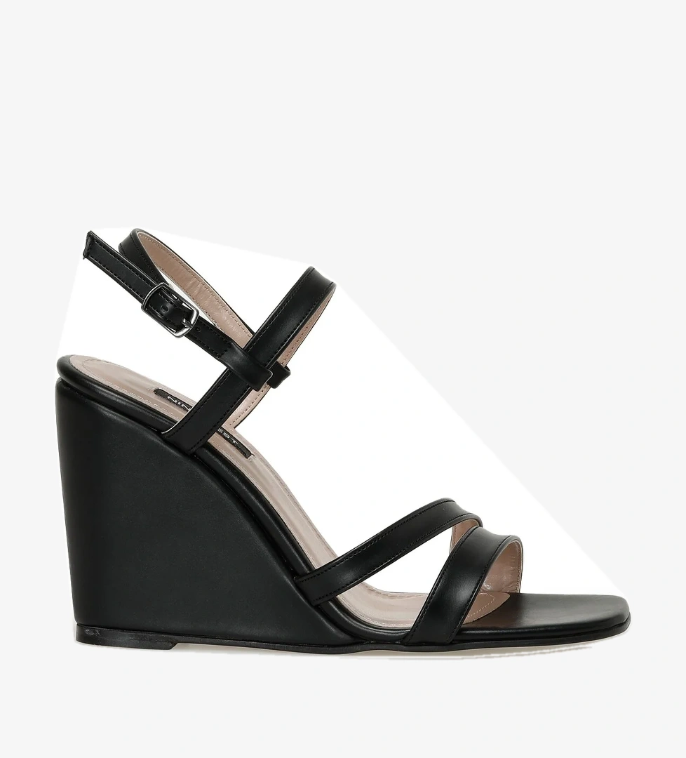 Nine West MOEX 3FX Siyah Kadın Dolgu Topuk Sandalet - Görsel 1