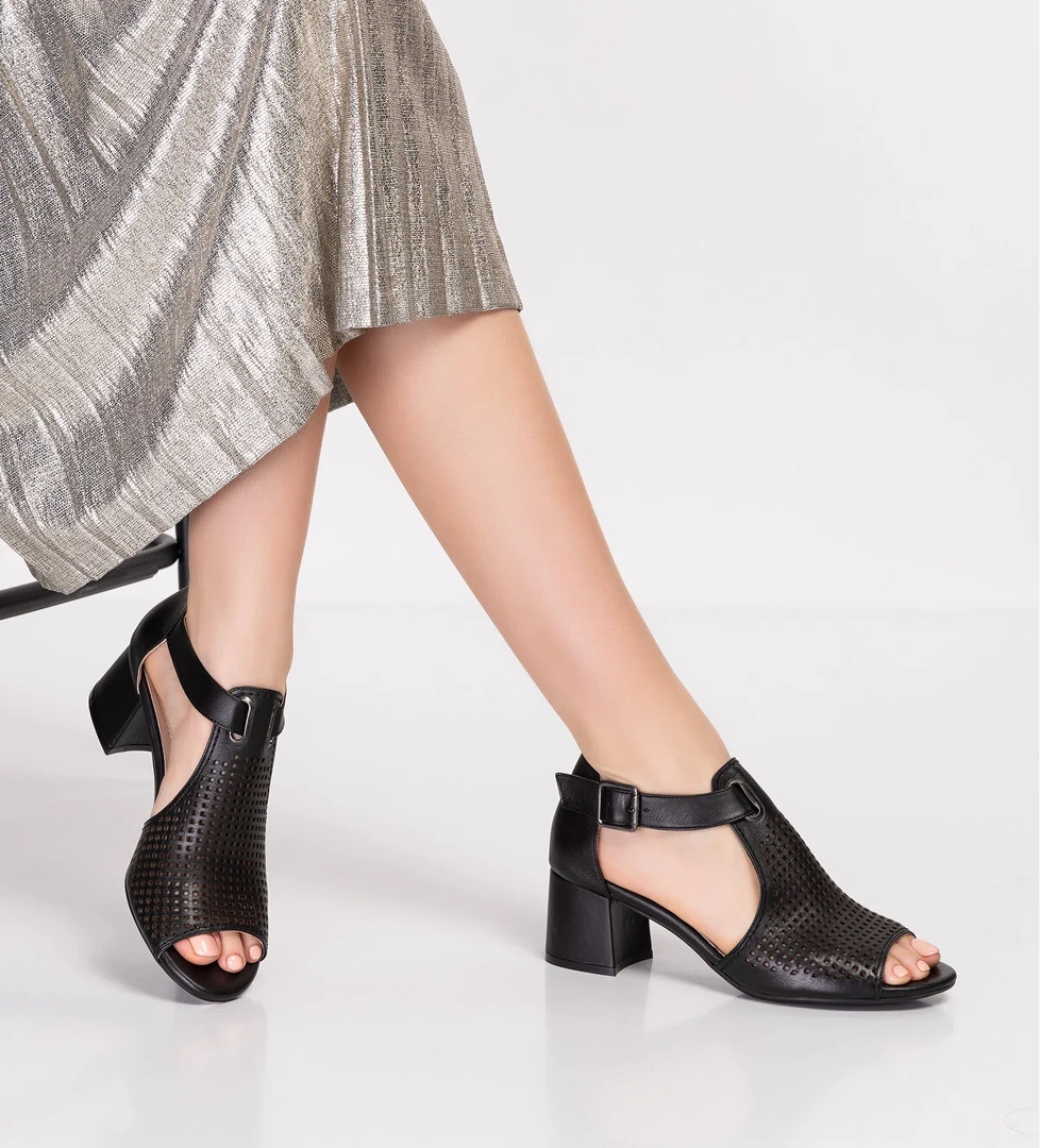 Gondol Kadın Hakiki Deri Lazer Kesim Topuklu Ayakkabı ast.9155