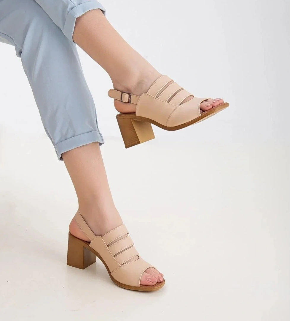 Papuç Sepeti Frzn-2892 Kadın 7 Cm Topuklu Yazlık Ayakkabı model görseli