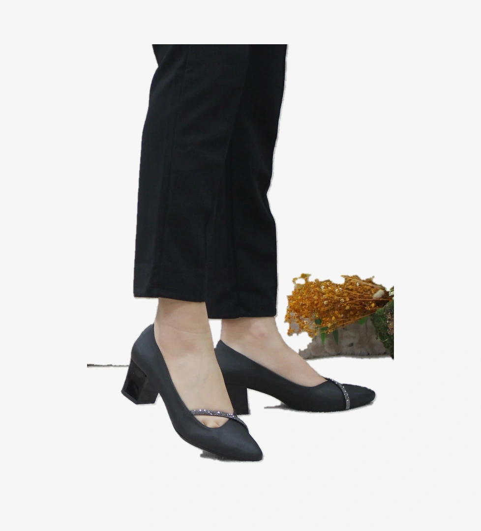 Mehmet Mete 916 Fashion Klasik Topuklu Taşlı Kadın Ayakkabı model görseli