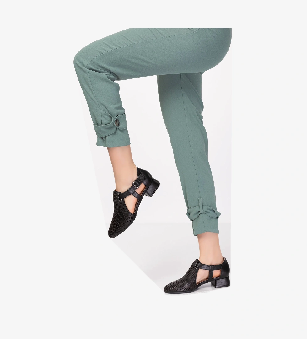 Gondol Kundura Gondol Kadın Hakiki Deri Lazer Kesim Topuklu Ayakkabı Ast.6400 model görseli