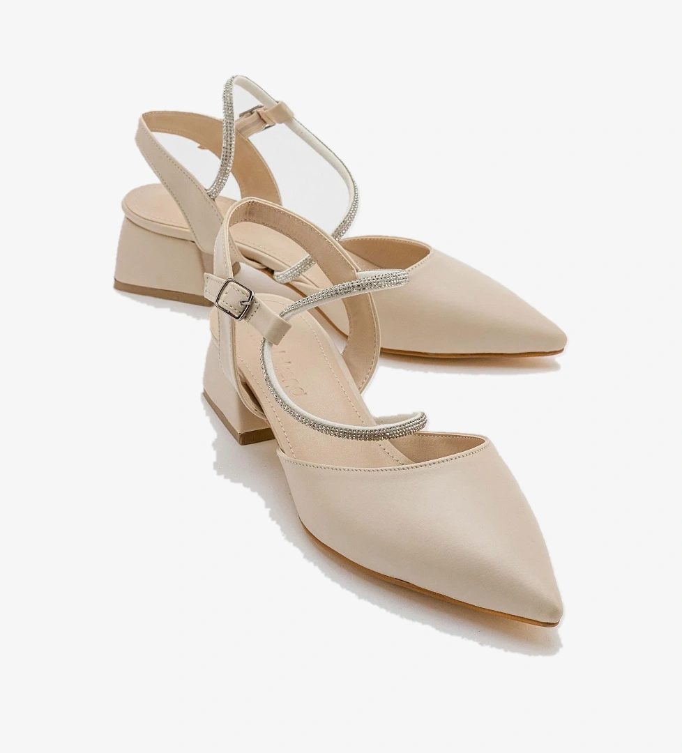 Ccway Taşlı Kadın Topuklu Sandalet Ci̇lt model görseli