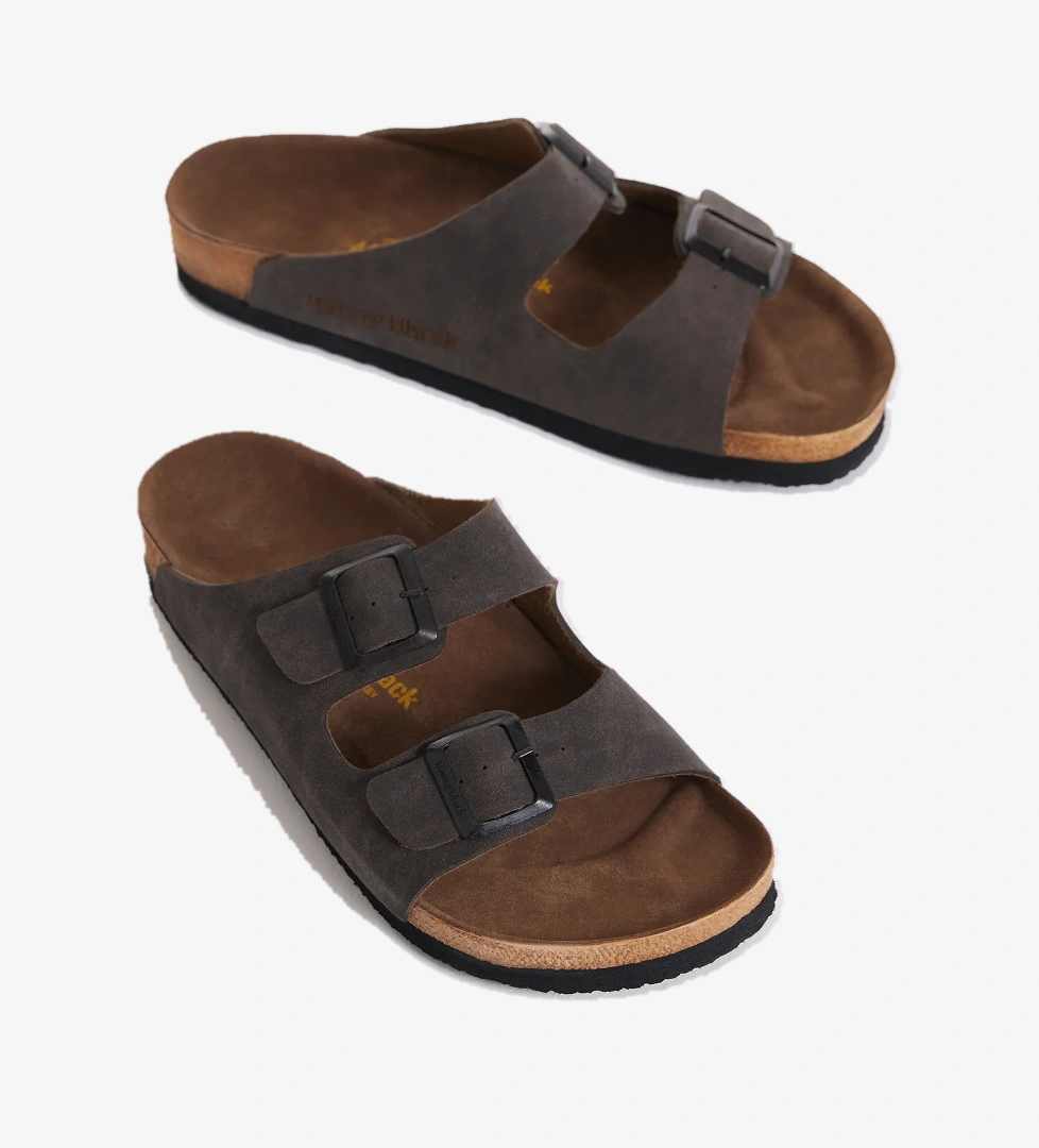 Tonny Black Tonny Black Kahverengi Unisex Kahve Rahat Kalıp Poli Taban Çift Tokalı Nubuk Terlik Flo'da! Kahverengi - 1. görsel