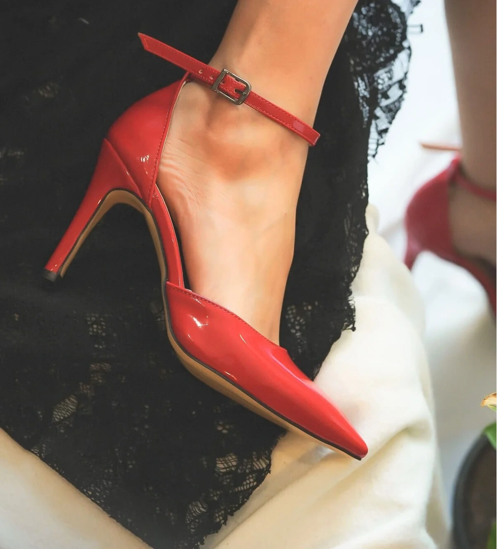 Zeus Kırmızı Sivri Burun Topuklu Ayakkabı