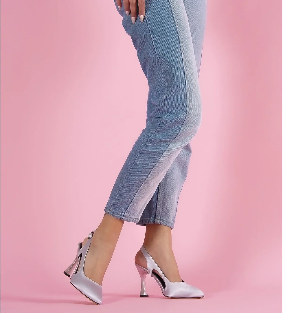 Duck Gri Saten Yanları Açık Topuklu Ayakkabı