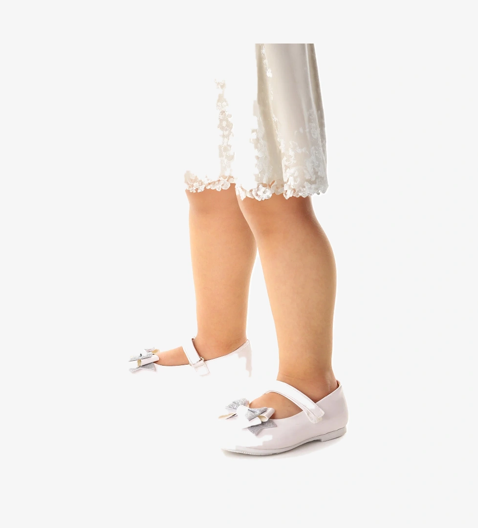 Kiko Kids Silvery Cırtlı Kum Sim Fiyonklu Kız Çocuk Ege Babet 202 Ayakkabı Rugan model görseli