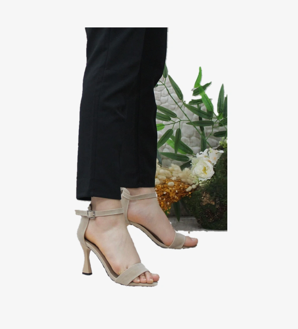 Mehmet Mete 6382 Topuklı Tek Bant Kadın Ayakkabı model görseli