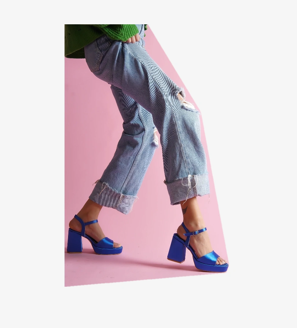 Divolya Fell Saten Platform Topuklu Günlük Ayakkabı model görseli