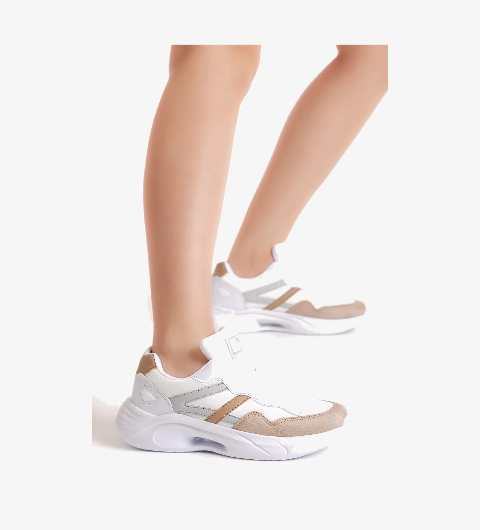 Kadın Beyaz Toprak Faylon Taban Şeritli Bağcıklı Spor Ayakkabı - Görsel 1