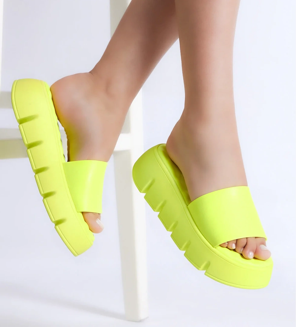 Kadın Sarı Yüksek Taban Tek Bantlı Terlik