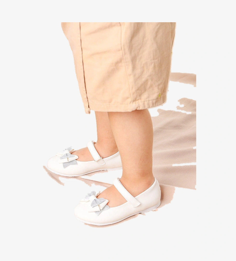 Silvery Cilt Cırtlı Kum Sim Fiyonklu Kız Çocuk Babet Ayakkabı Beyaz