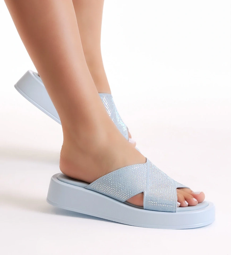 Kadın Mavi Taş İşlemeli Çapraz Bantlı Yüksek Taban Terlik - Görsel 1