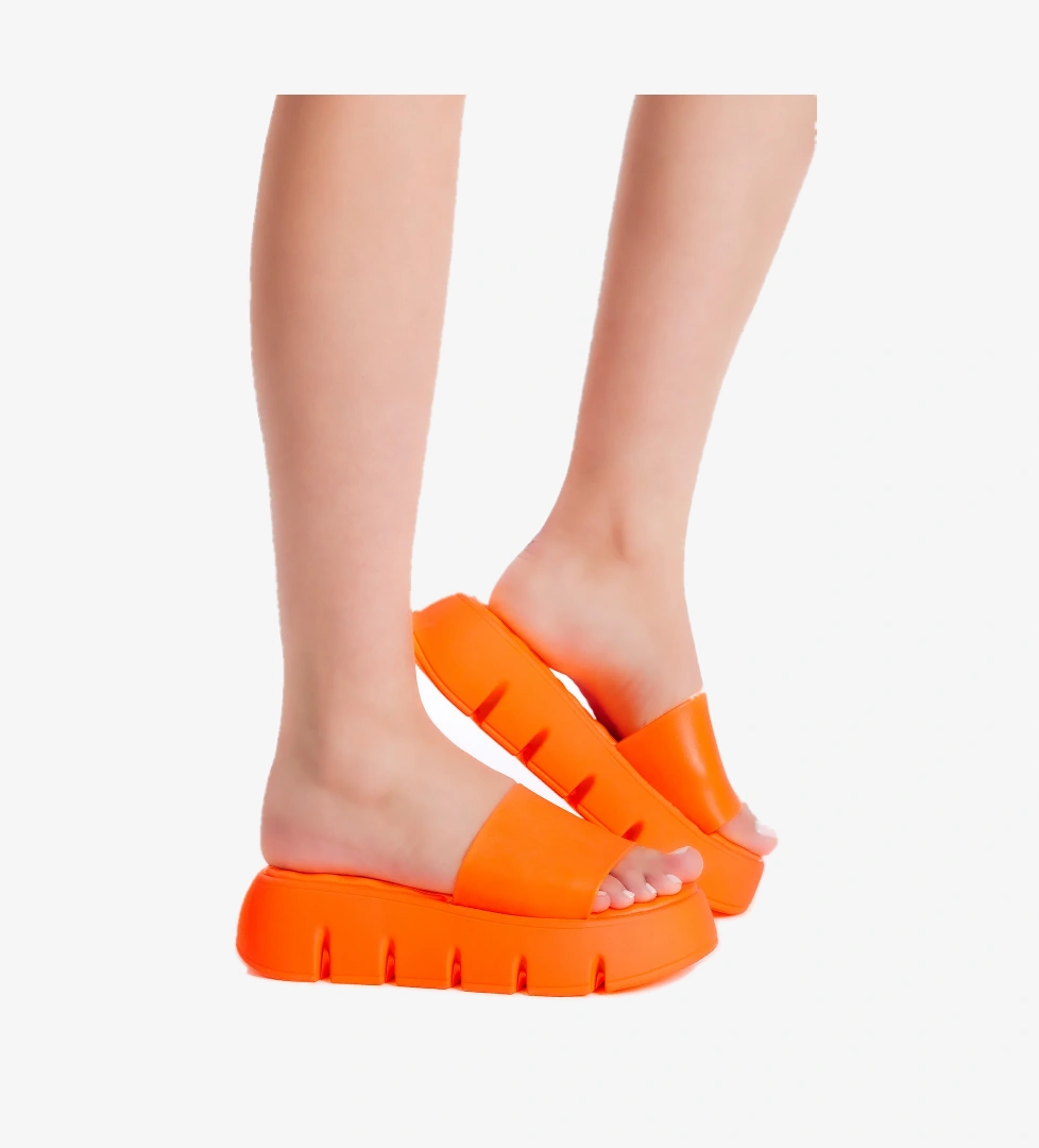 Kadın Oranj Yüksek Taban Tek Bantlı Terlik