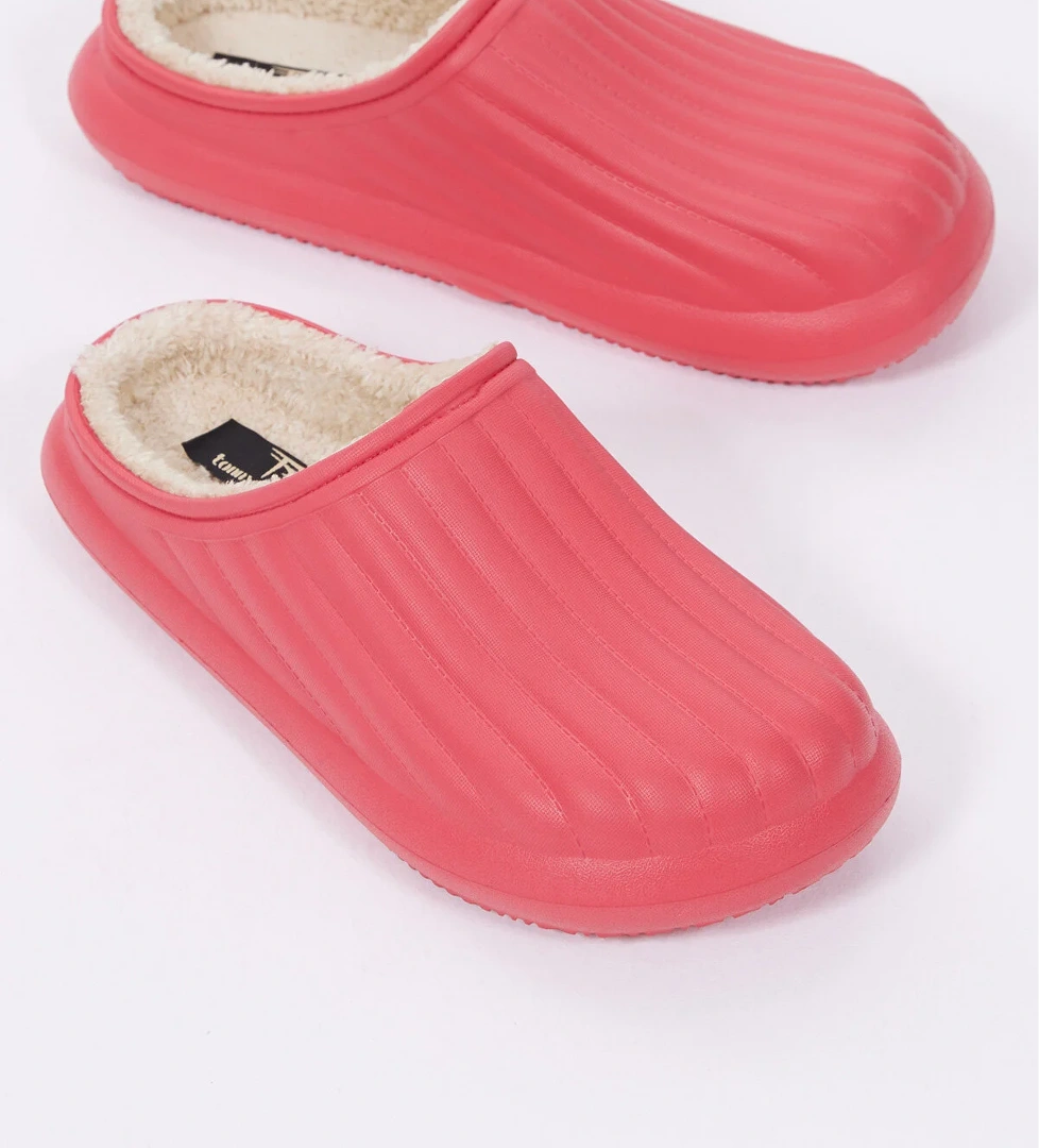 Tonny Black Tonny Black Kadın Kırmızı Rahat Kalıp Önü Kapalı İçi Yünlü Kışlık Eva Ev Terliği Flo'da! Kırmızı - 1. görsel