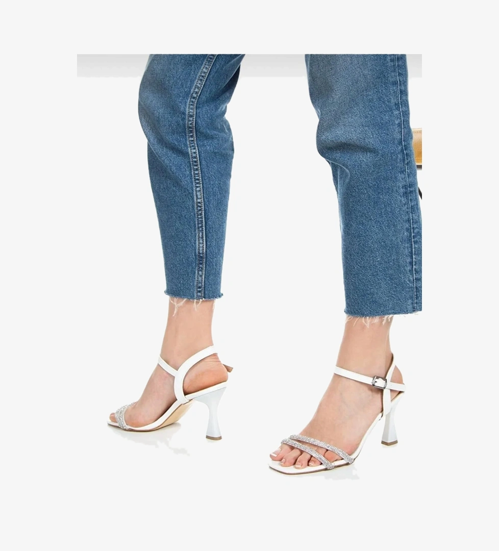 Feles Şerit Taşlı Çift Bant Topuklu Kadın Abiye Ayakkabı model görseli