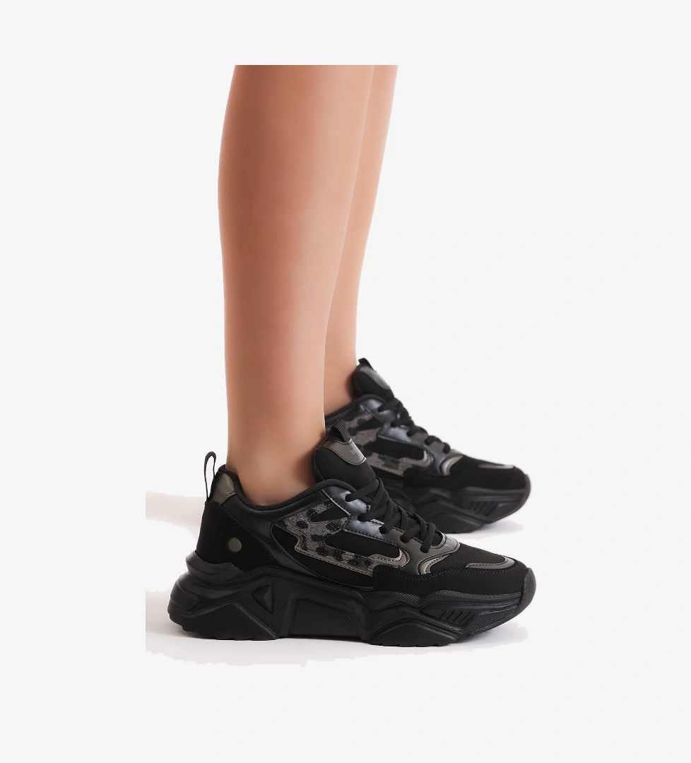 Kadın Siyah Rahat Kalıp Yüksek Poli Taban Bağcıklı Spor Ayakkabı