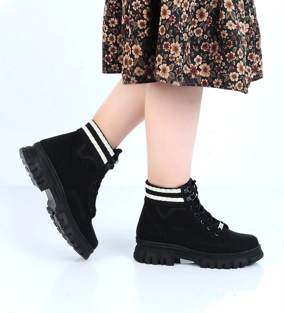 MP 232-1427Zn Kışlık Kadın Düz Bot