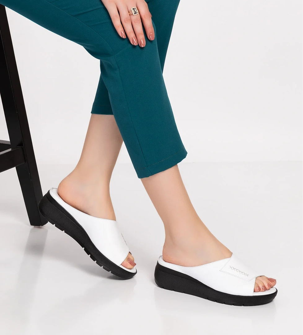 Gondol Hakiki Deri Dolgu Topuk Terlik özl.404