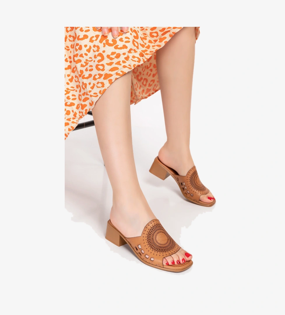 Gondol Kundura Gondol Hakiki Deri Lazerli Şık Topuklu Terlik Msa.1116 model görseli