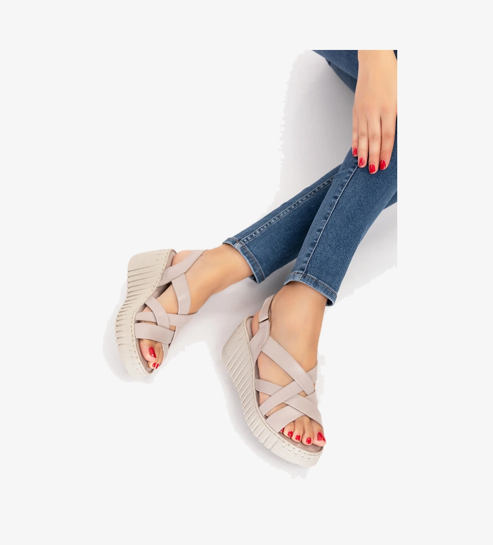 Gondol Hakiki Deri Anatomik Taban Dolgu Topuk Sandalet slt.254