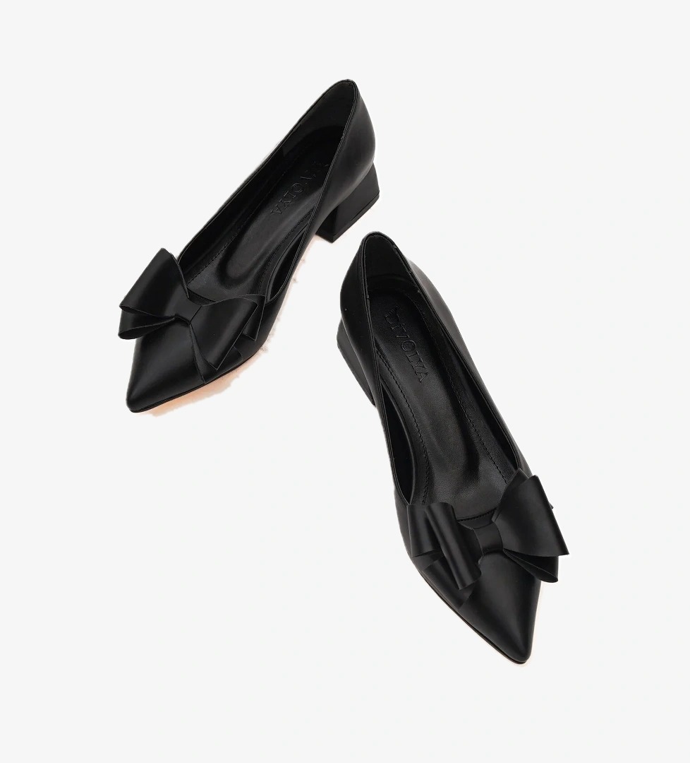 Renata Siyah Fiyonklu (4cm) Sivri Burun Topuklu Ayakkabı