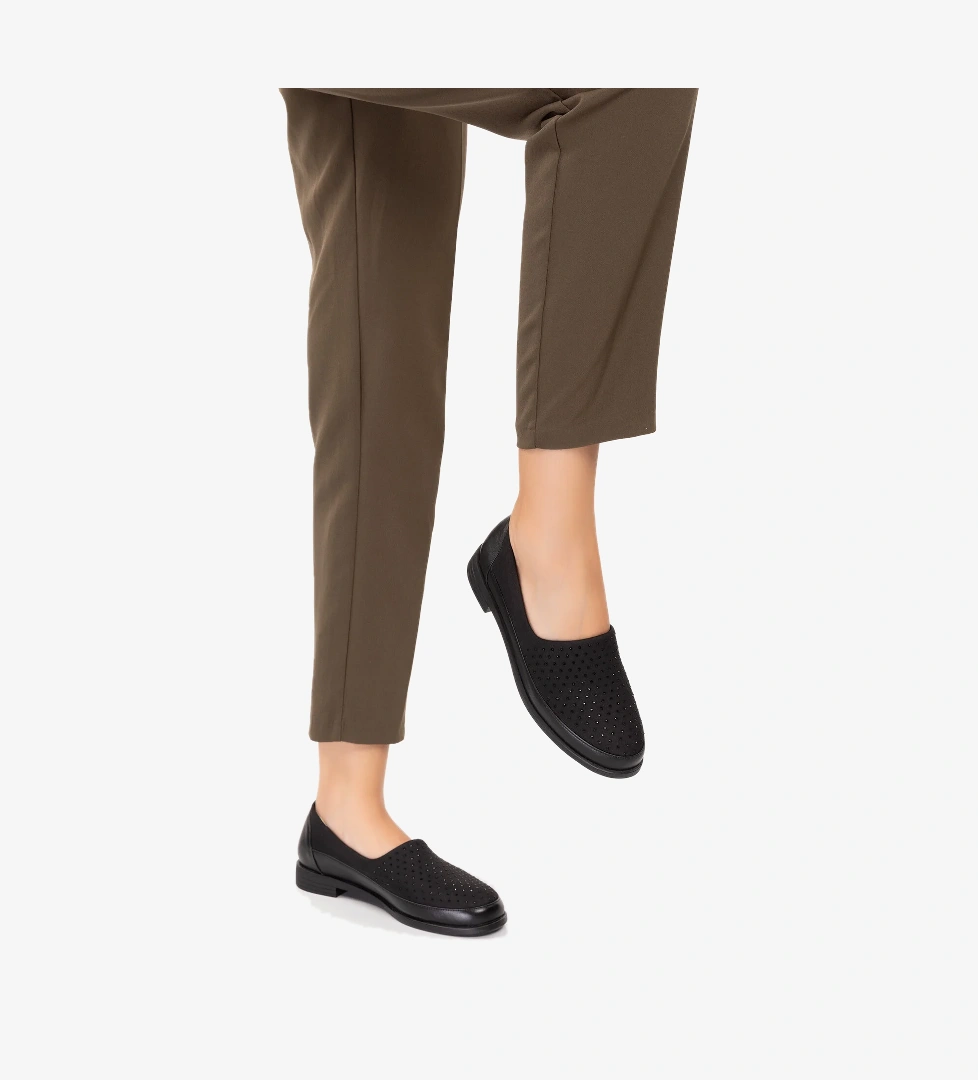 Gondol Hakiki Deri Üzeri Strecli Taş Detaylı Günlük Ayakkabı vdt.194