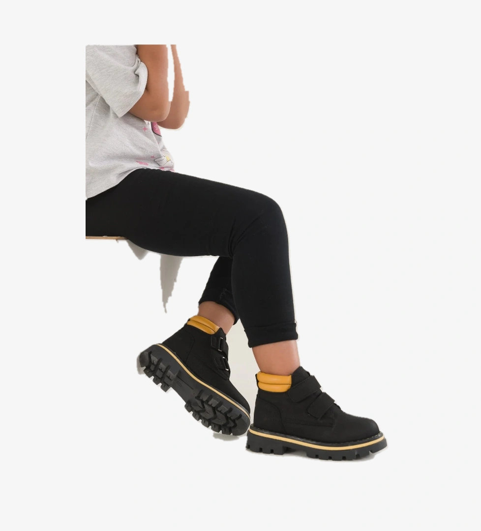 Arzen 4533 Siyah-Sarı Çırtlı Termo Taban Kışlık Erkek Çocuk Botu model görseli