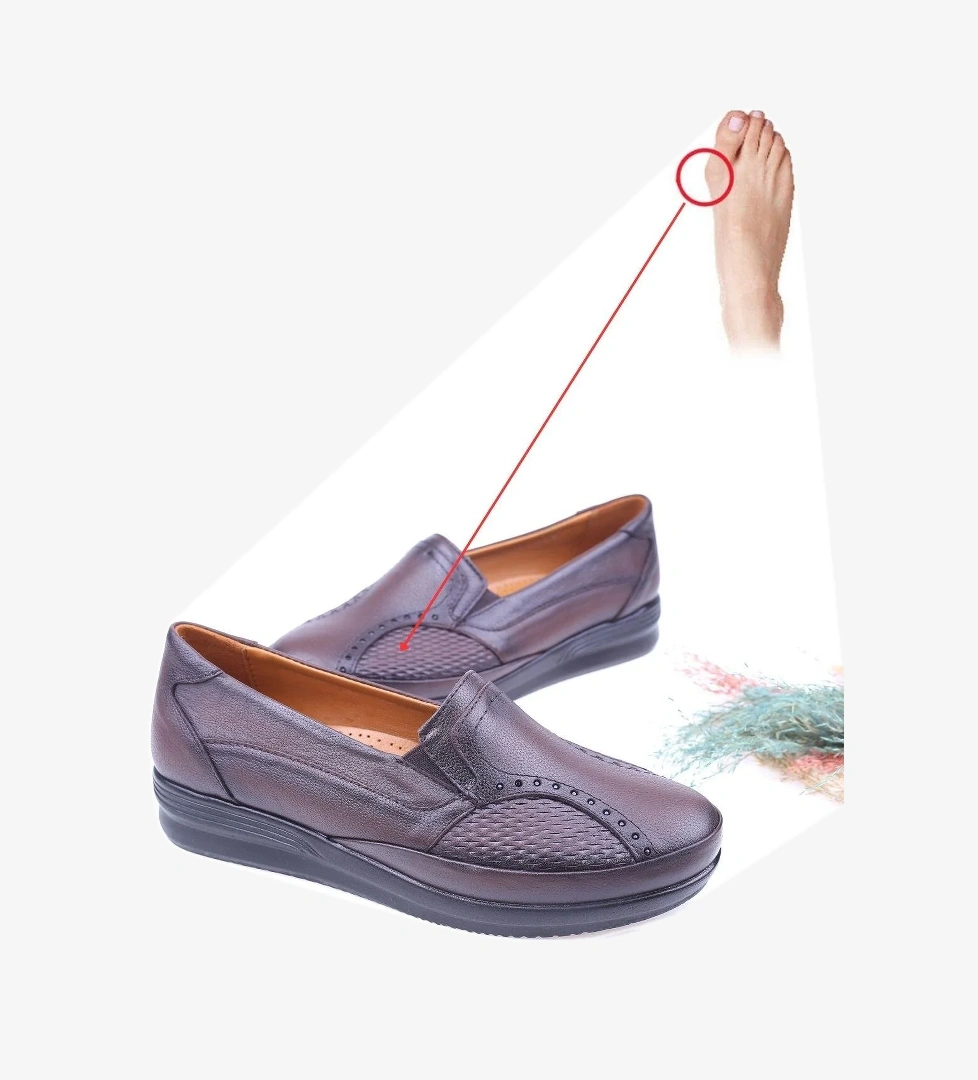 Papuç Sepeti 2505 Kadın Hakiki Deri Ortopedik Ayakkabı model görseli