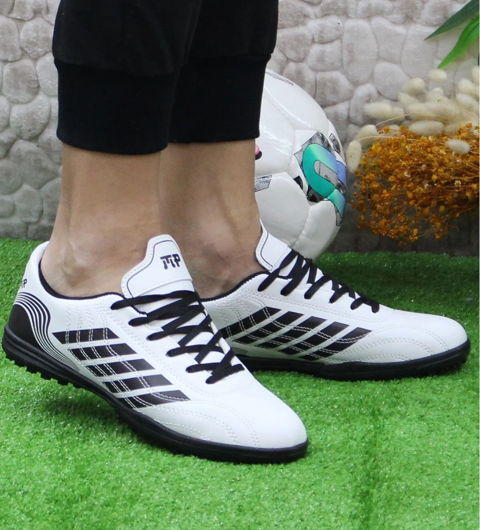 M.p 232 1350 Orijinal Ürün Çim Saha Halı Futbol Ayakkabı model görseli