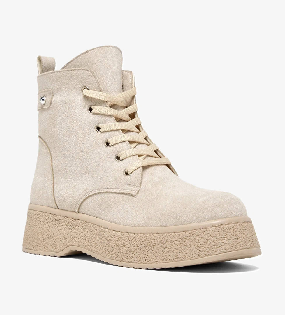 Kadın Bej Süet Yüksek Poli Taban Bağcıklı Süet Bot - Görsel 1