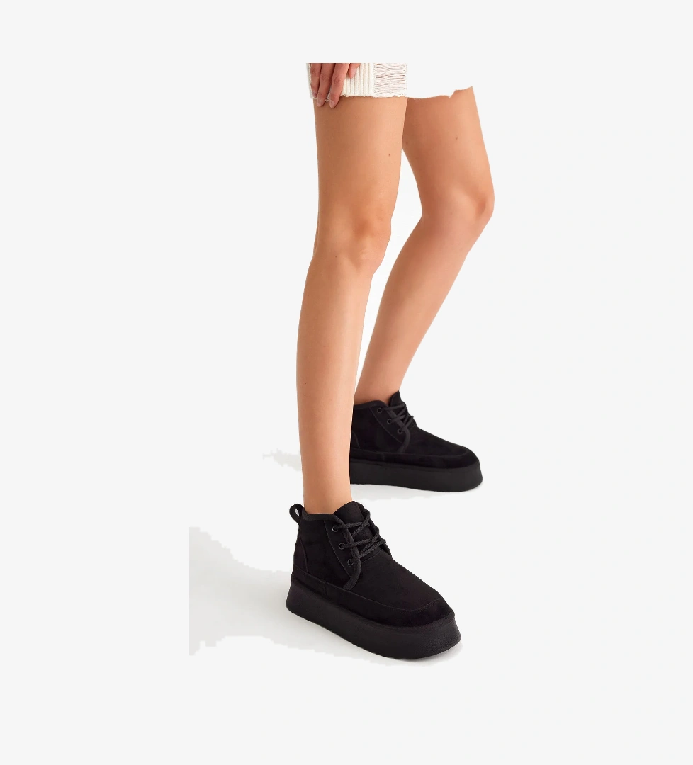 Kadın Siyah Süet Rahat Kalıp Bağcıklı Kürklü Süet Bot