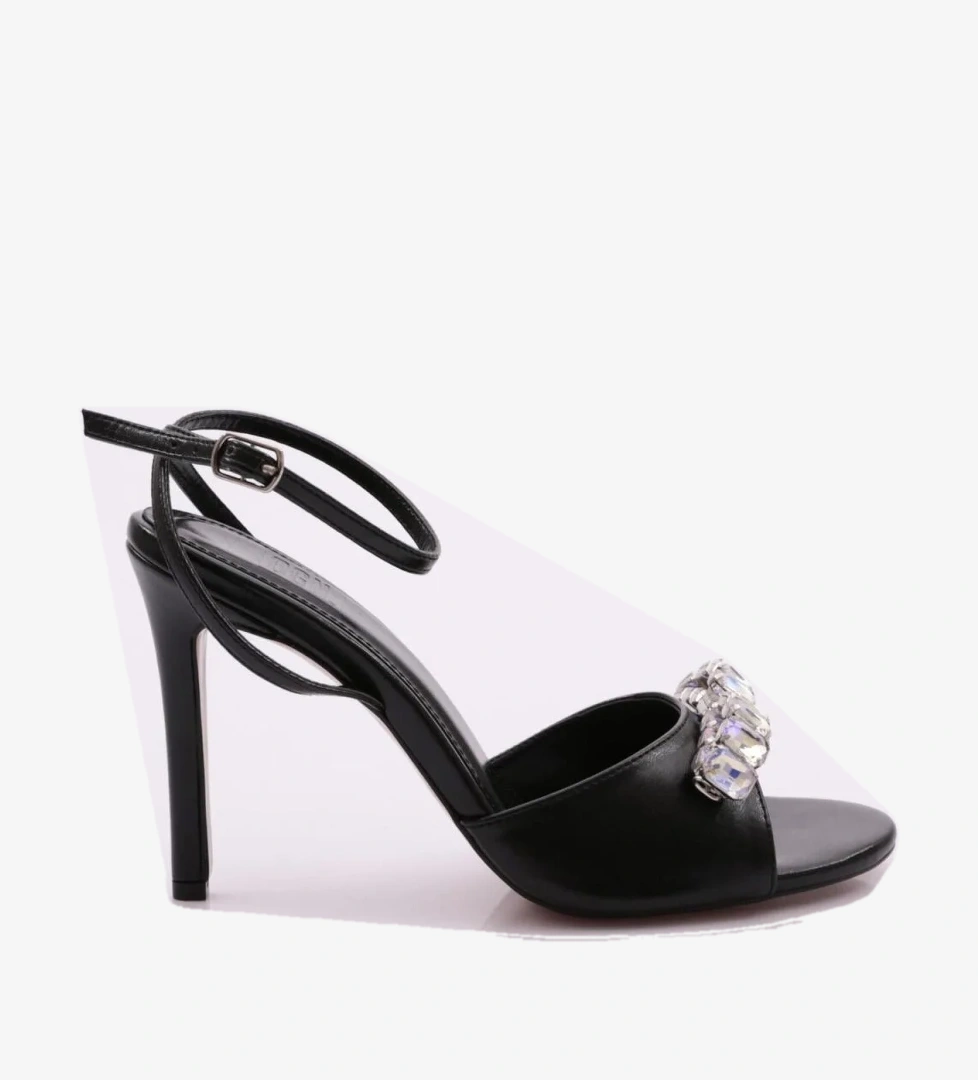 Dgn 1065 Kadin Büyük Taşli Topuklu Ayakkabi model görseli