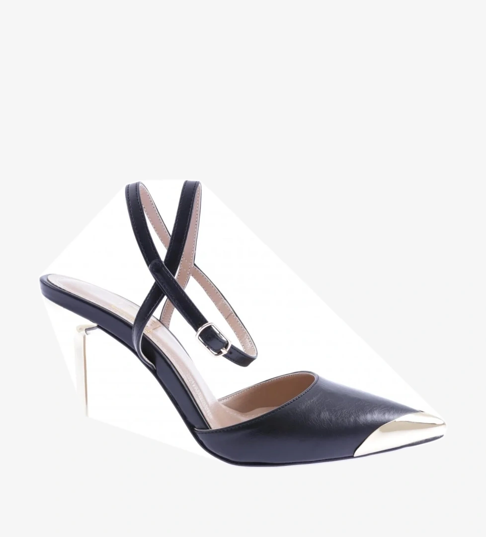 K5051 Kadin Sivri Burun Parmak Dekolteli Bilekten Bağli İnce Topuklu Ayakkabi