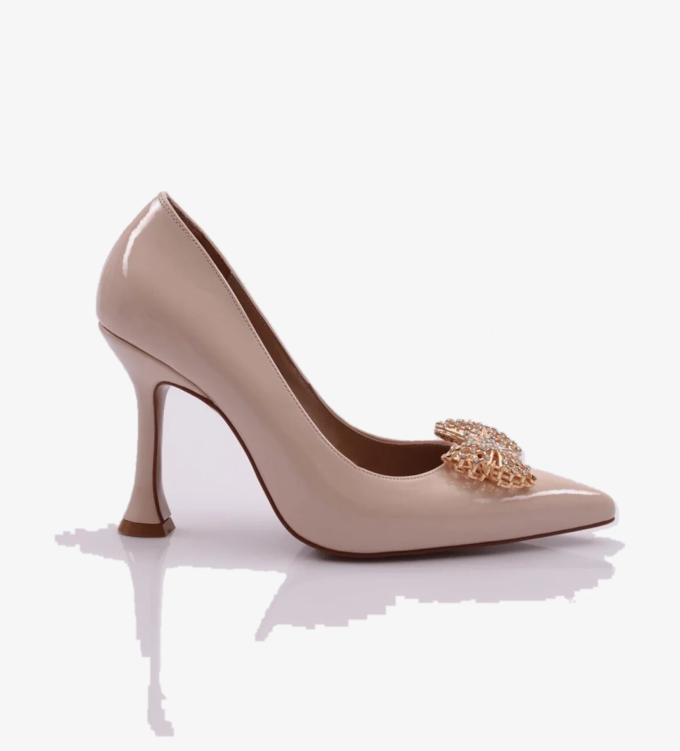 Dgn 4500 Kadin Sivri Burun Metal Fiyonk Tokali Topuklu Ayakkabi model görseli