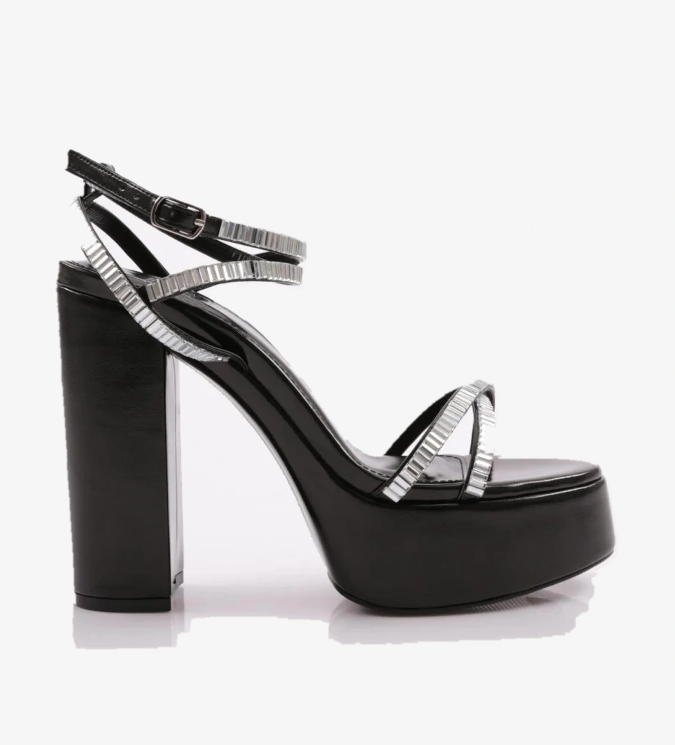 Dgn 27 Kadin Taş Şeritli Topuklu Ayakkabi model görseli