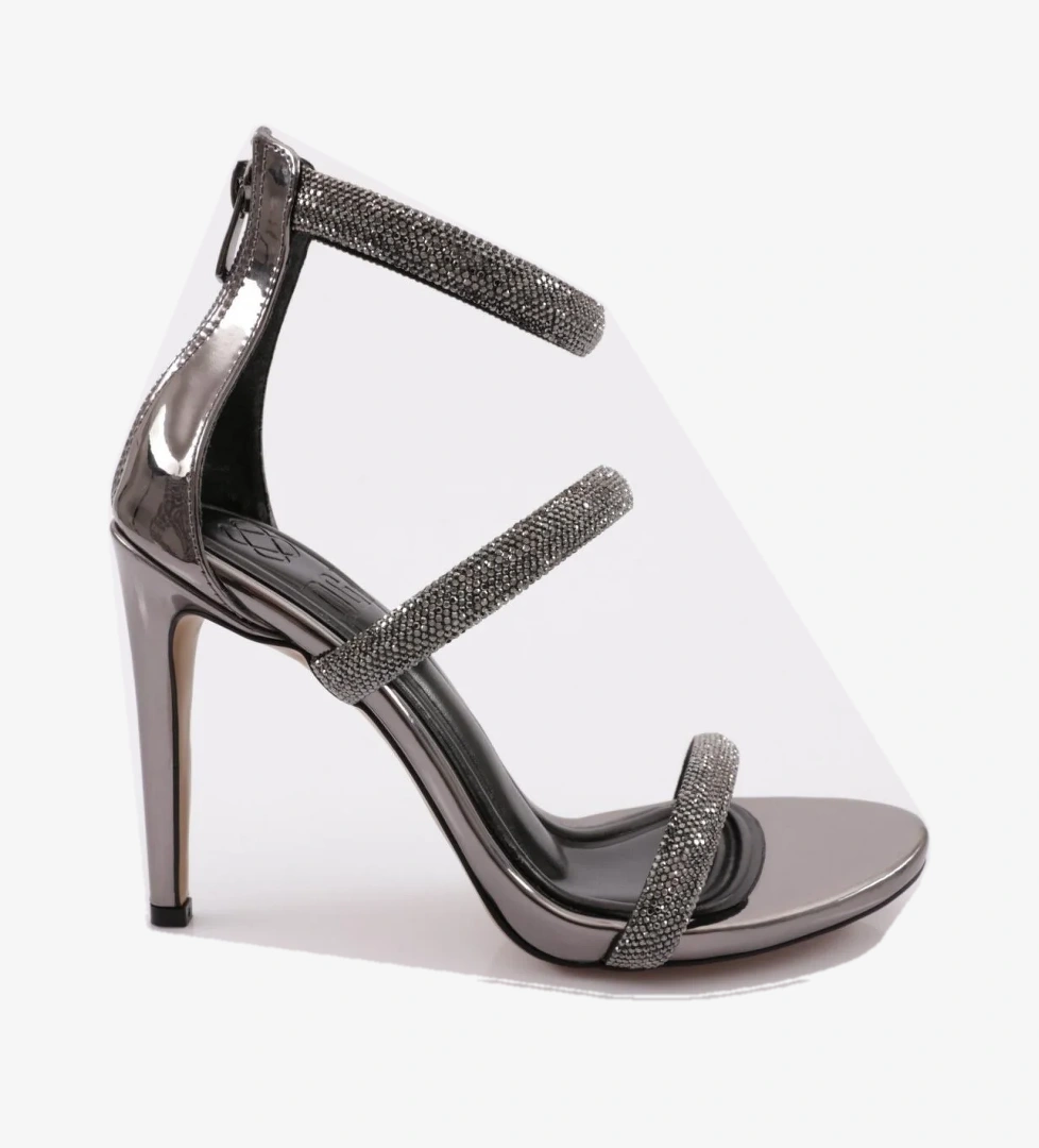 Dgn 2001 Kadin Teş İşlemeli Bilekten Bağlamali Topuklu Ayakkabi model görseli