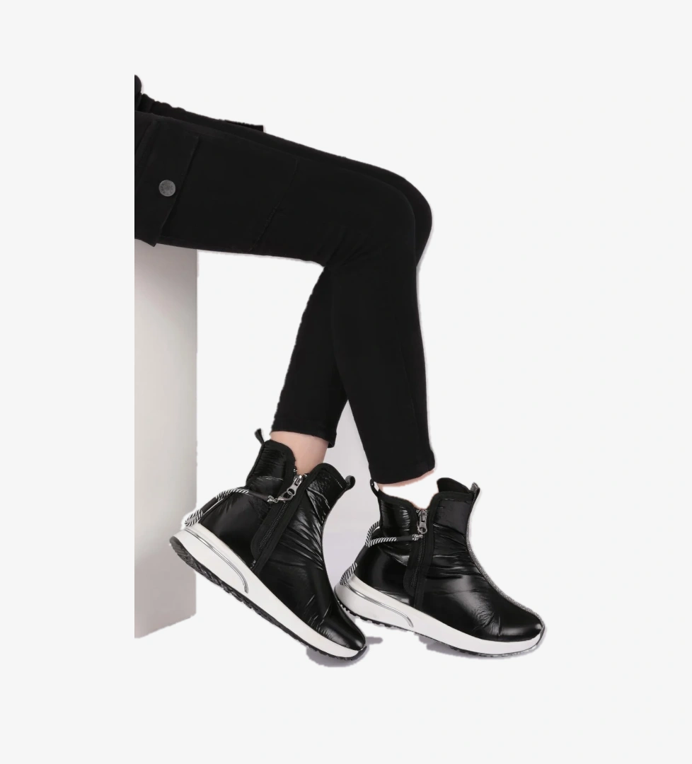 600 Kadin Fermuarli Taş Şeritli Bot