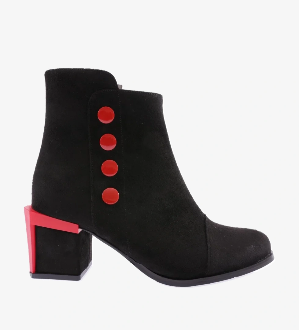 725-22K Kadin Aksesuar Detayli Topuklu Bot