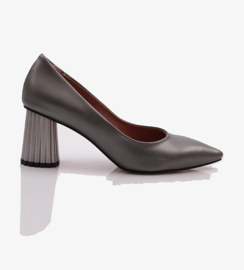 Dgn Siyah Dgn Sivri Burun 360 Parmak Dekolteli Kisa Topuklu Ayakkabi