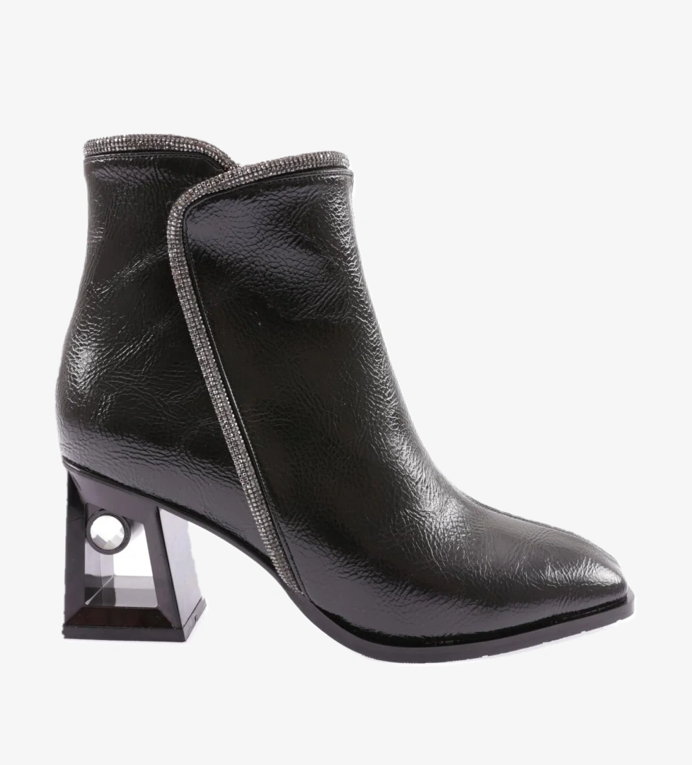 844-22K Kadin Broş Akesuarli Topuklu Bot