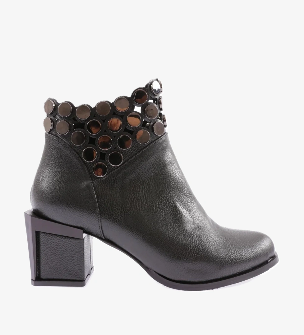 820-22K Kadin Kristal Taşli Topuklu Bot