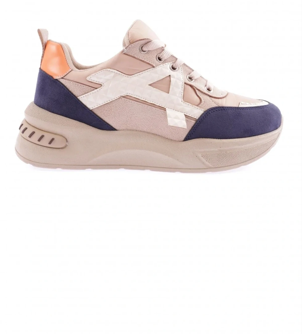 Dgn A25 Kadin Sneakers Ayakkabi model görseli