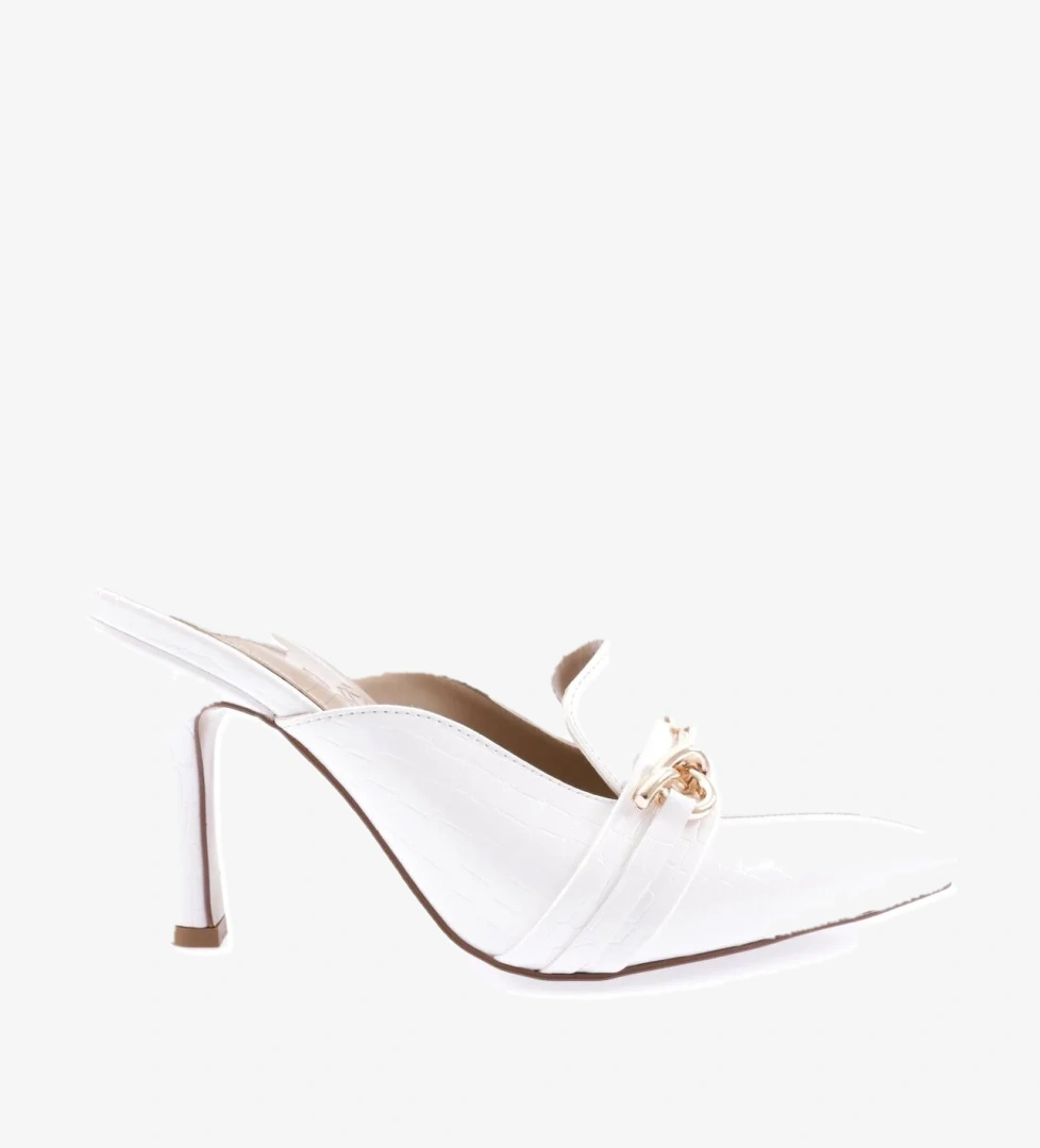 Dgn 2005-23Y Kadin Metal Tokali Topuklu Terlik model görseli