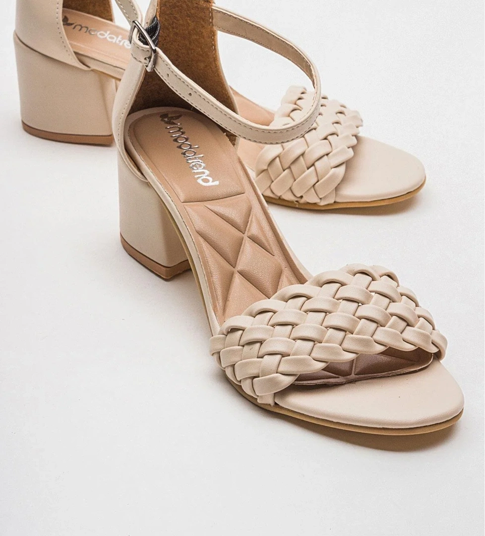 Ccway Kadın Tek Bantlı Topuklu Sandalet Ci̇lt model görseli