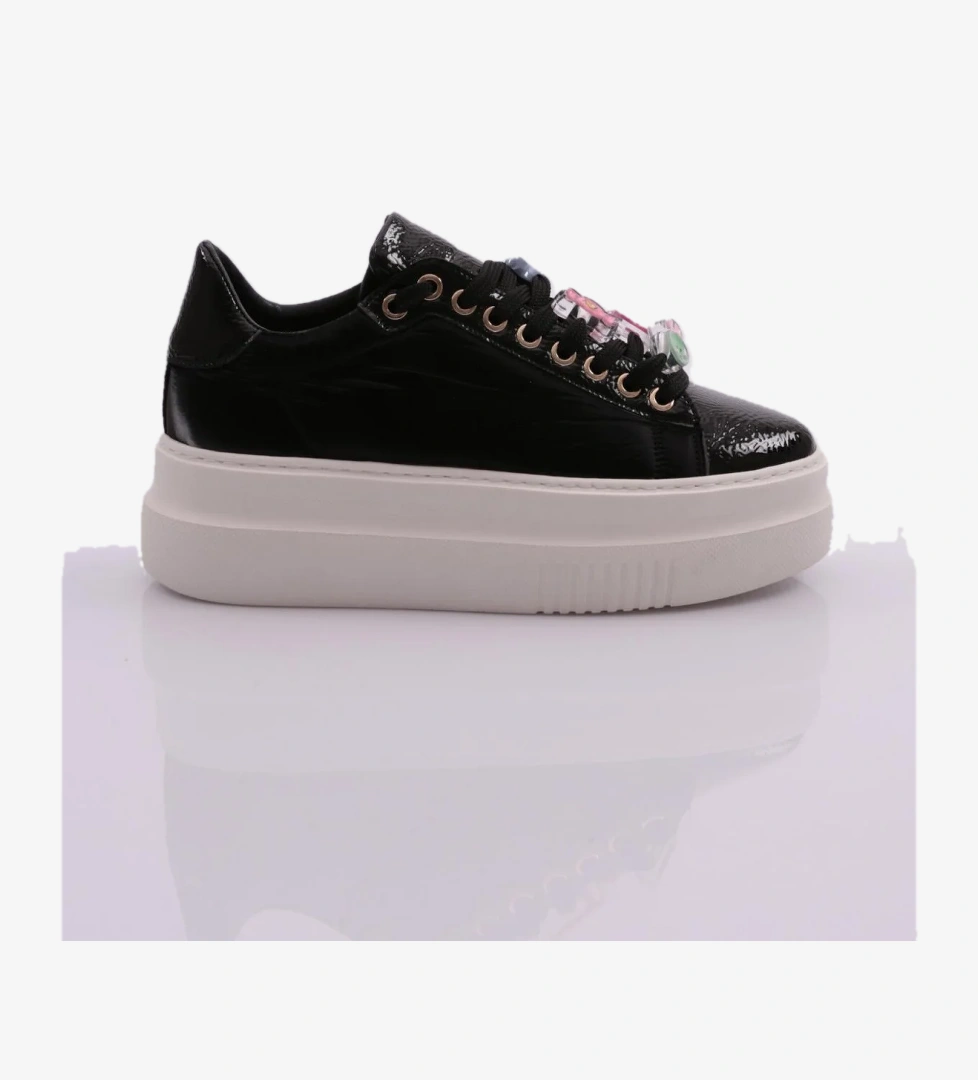 Dgn 1020 Kadin Sneaker model görseli